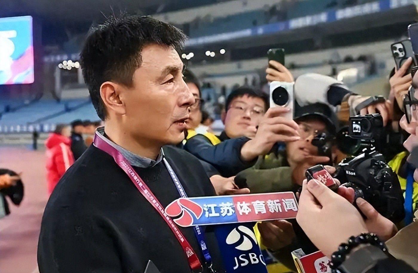 李玮锋现状：在天津儿女双全，和董路是亲密好友，在宁波当主教练